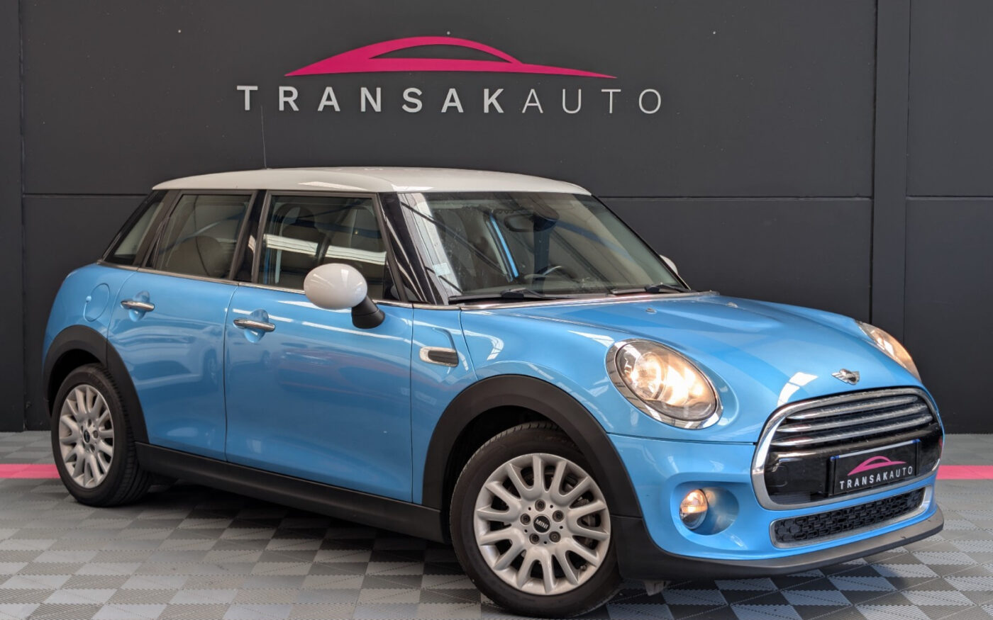MINI Hatch 5 Portes Cooper D Finition Chili d'occasion